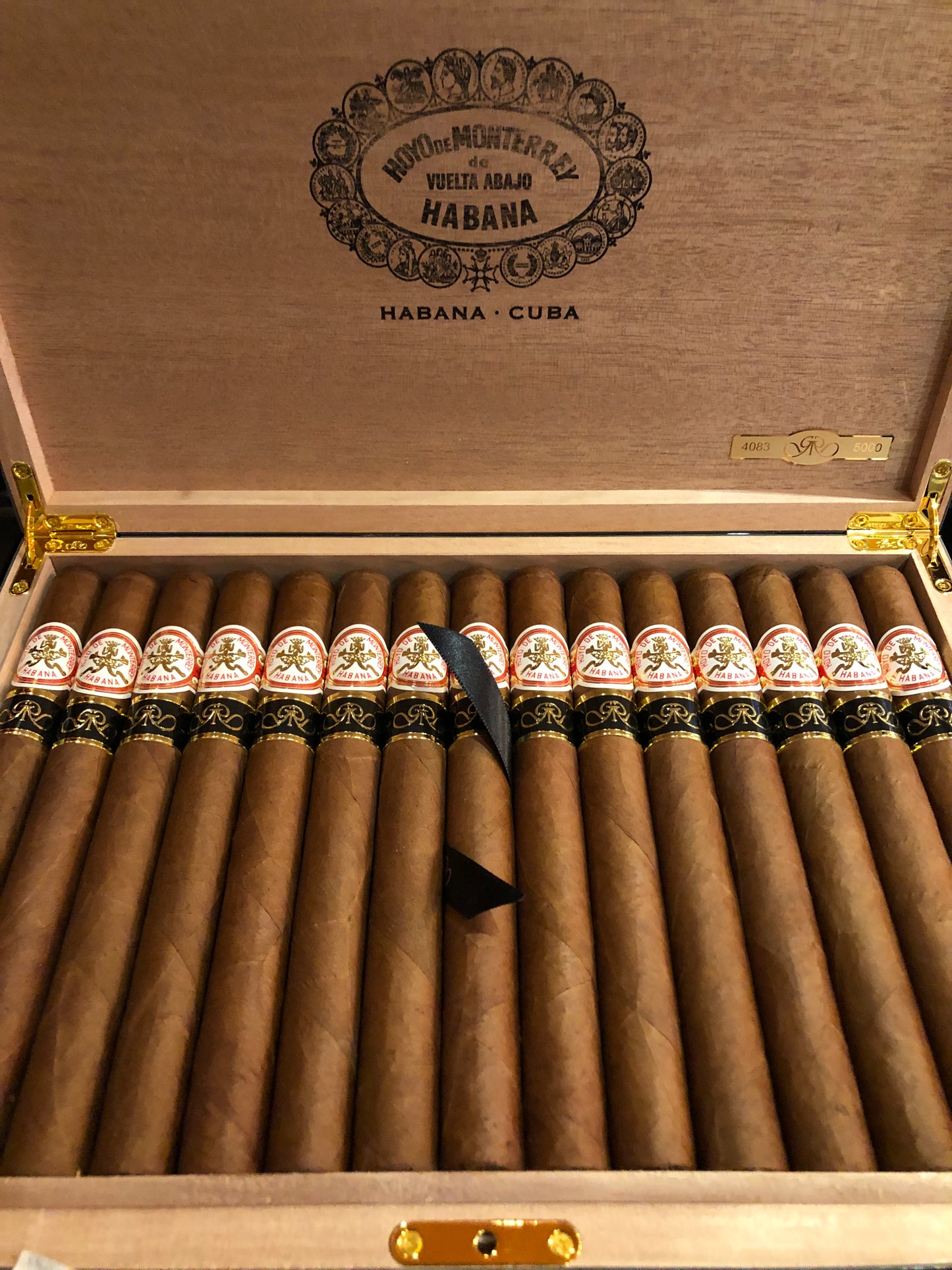 HOYO DE MONTERREY DOUBLE CORONAS GRAN RESERVA COSECHA 2013 CIGAR