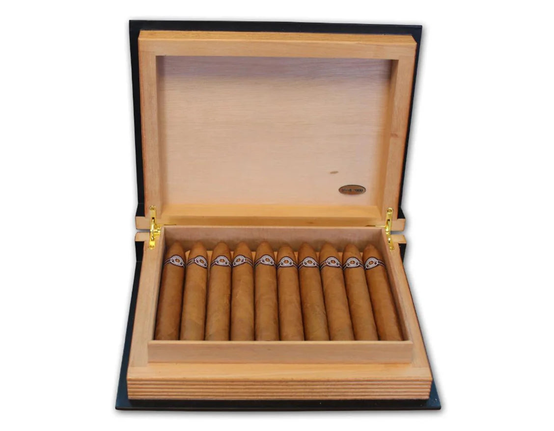 MONTECRISTO GRAN PIRÁMIDES - COLECCIÓN HABANOS EDICIÓN 2017 BOOK